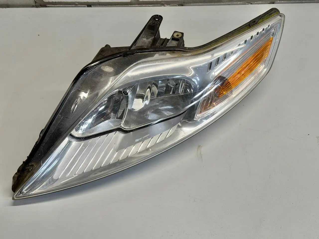 Frontscheinwerfer Hauptscheinwerfer links FORD Mondeo CA2 2.0L TDCi 2008 1EF0105