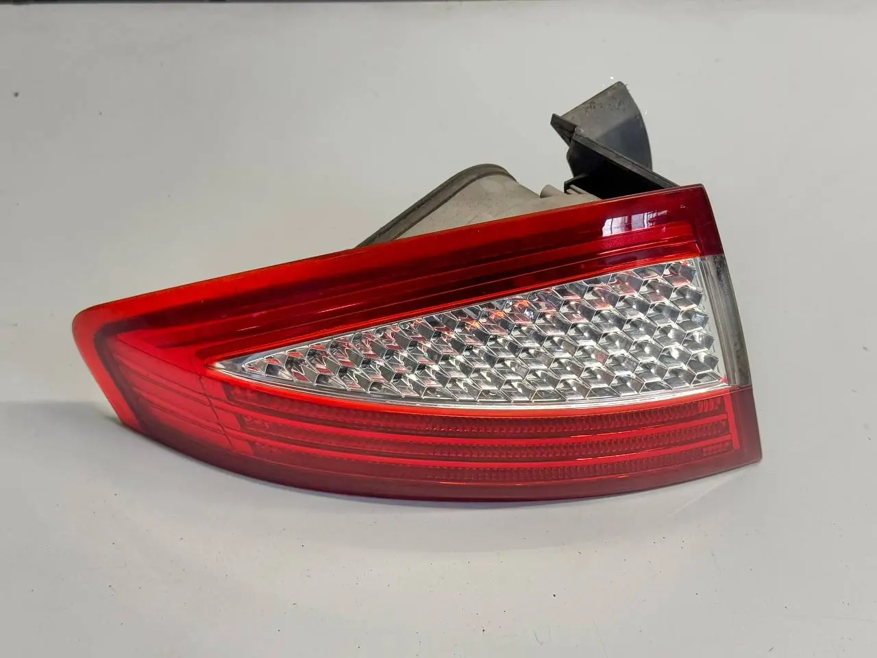 Rückleuchte außen hinten links FORD Mondeo CA2 2.0L TDCi 2008 7S7113405A