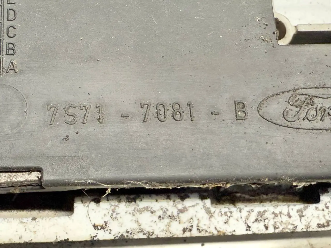 Stoßstange Vorne FORD Mondeo CA2 2.0L TDCi 2008 7S7117757A Panther Black JAYCWWA