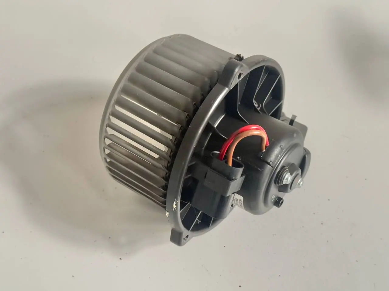 Geblaesemotor Heizungsgeblaese A6 Avant 4B5 TDI 2.5L 2002 0130111202