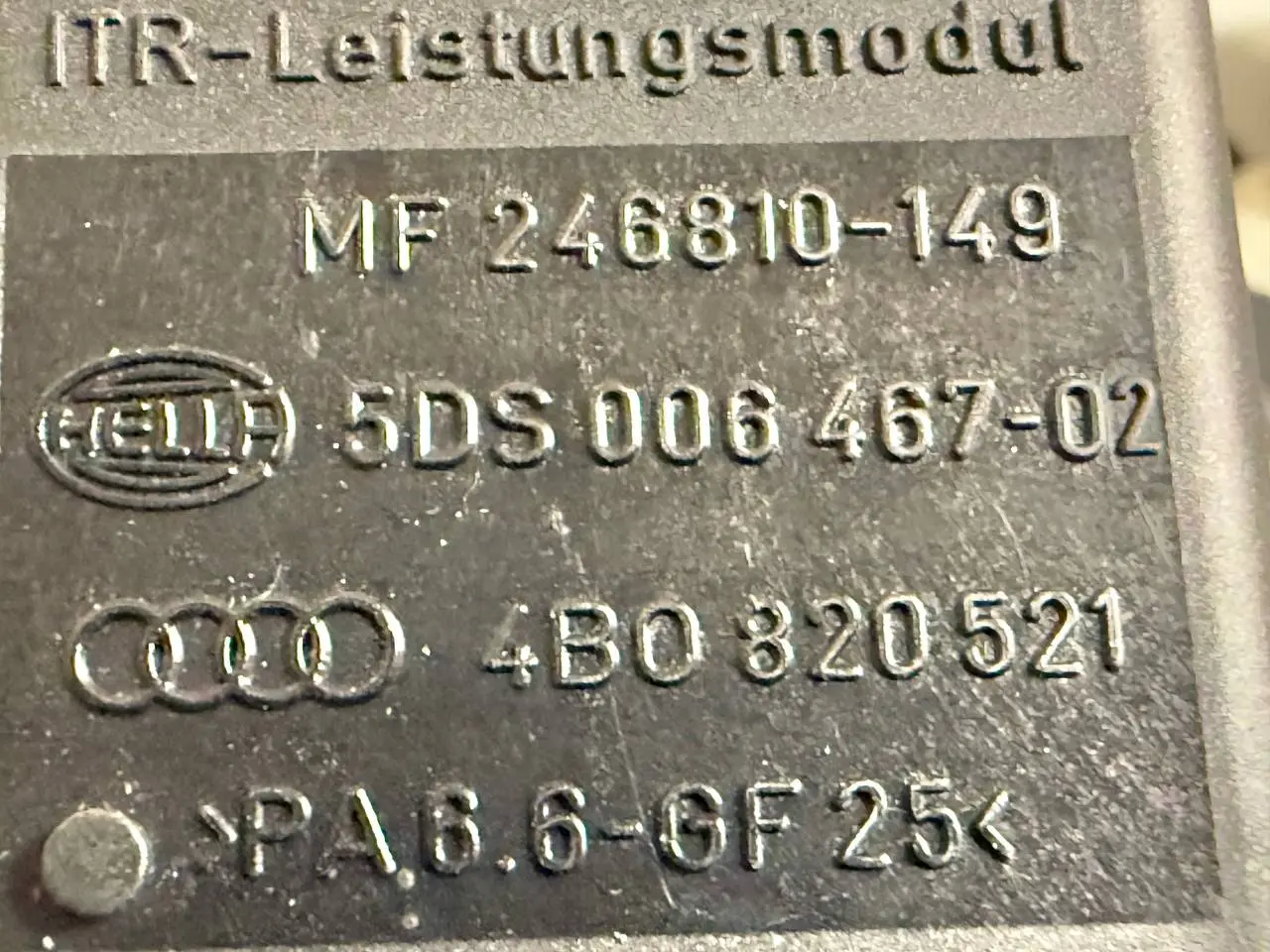 Steuergeraet Relais Heizungswiderstand A6 Avant 4B5 TDI 2.5L 2002 MF246810149