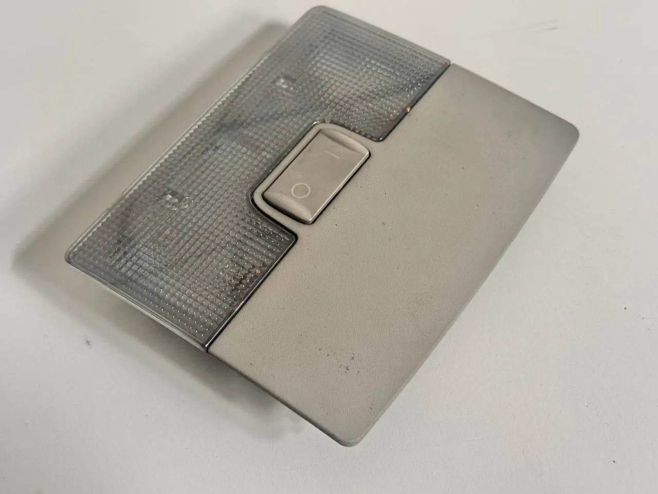 Innenleuchte Innenraumbeleuchtung 2St A6 Avant 4B5 TDI 2.5L 2002 4B0947105