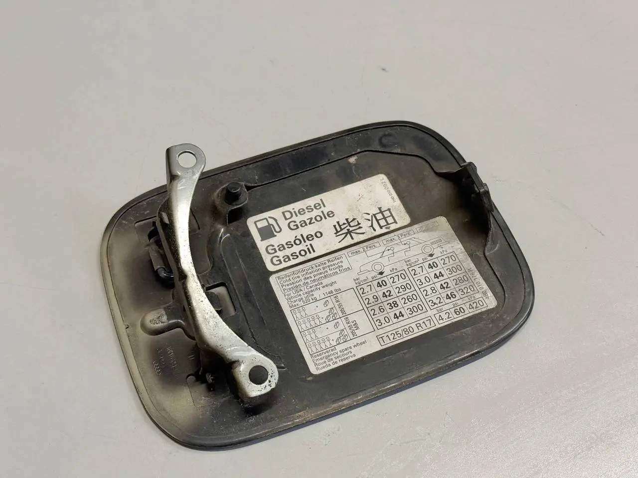 Tankklappe blau für Audi A6 Avant 4B5 TDI 2.5L 2002 4B0809905A