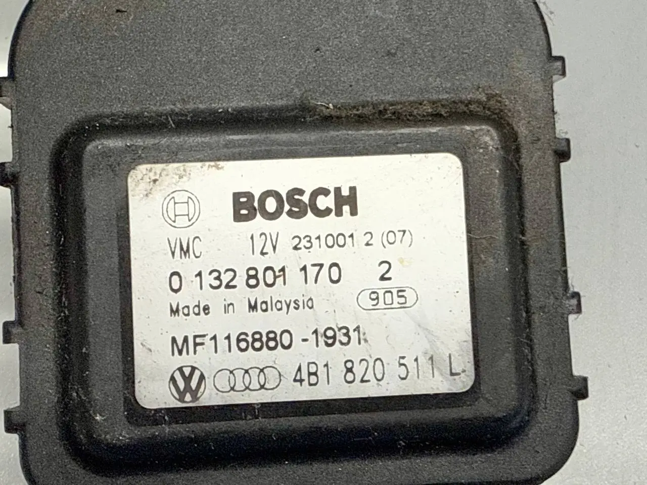 Stellmotor Umluftklappe Heizung Lüftung A6 Avant 4B5 TDI 2.5L 2002 0132801170
