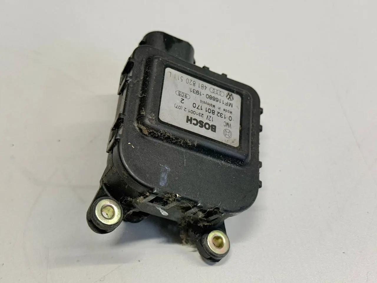 Stellmotor Umluftklappe Heizung Lüftung A6 Avant 4B5 TDI 2.5L 2002 0132801170