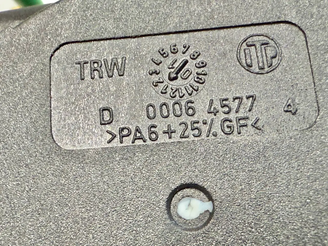 Sicherheitsgurt vorne rechts für Audi A6 Avant 4B5 TDI 2.5L 2002 00064577