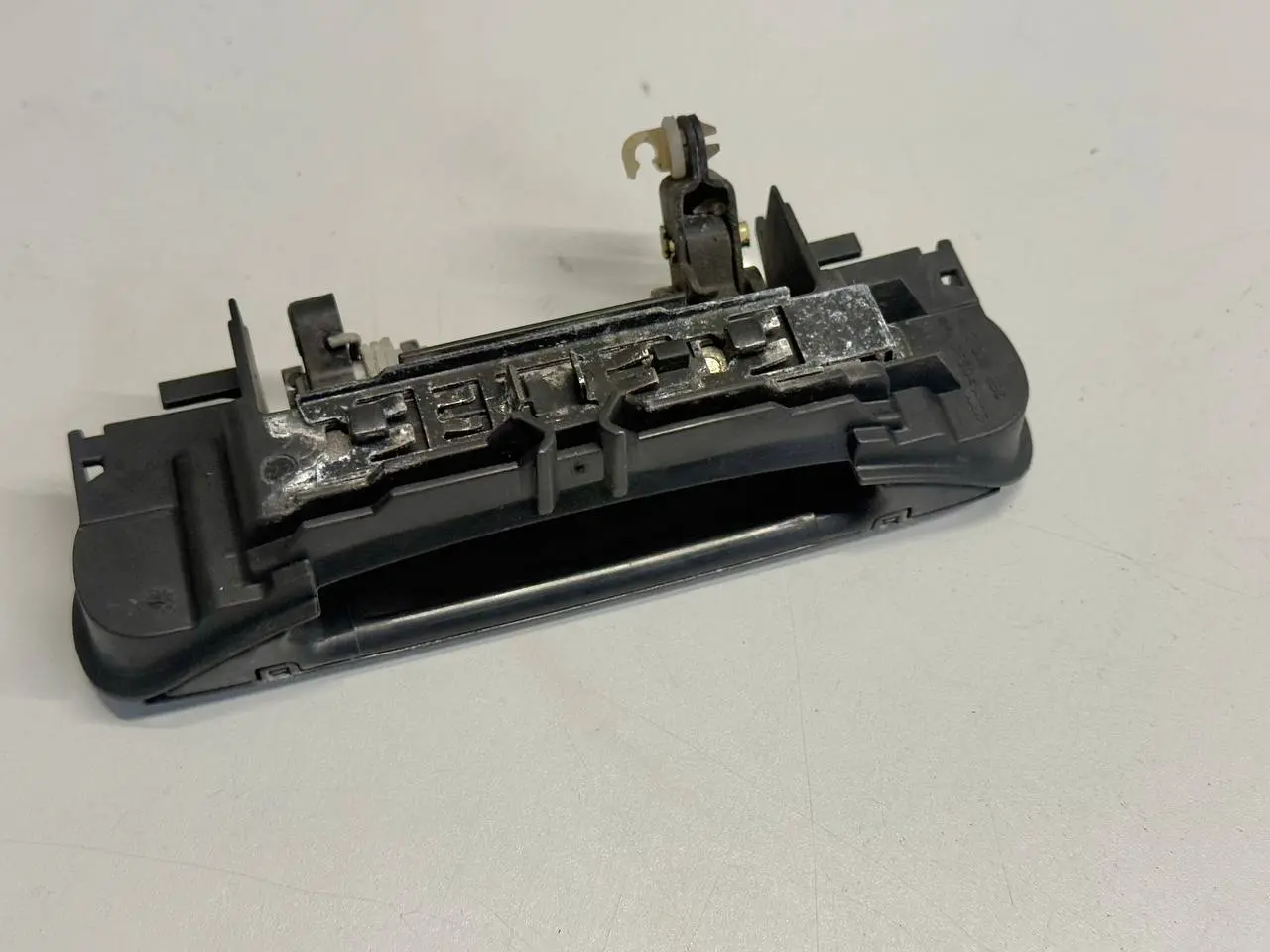 Türgriff außen hinten links rechts Audi A6 Avant 4B5 TDI 2.5L 2002 4B0839885