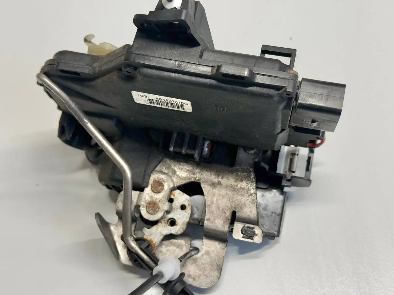 Türschloss vorne rechts Audi A6 Avant 4B5 TDI 2.5L 2002 4B1837016G, 4B1837016