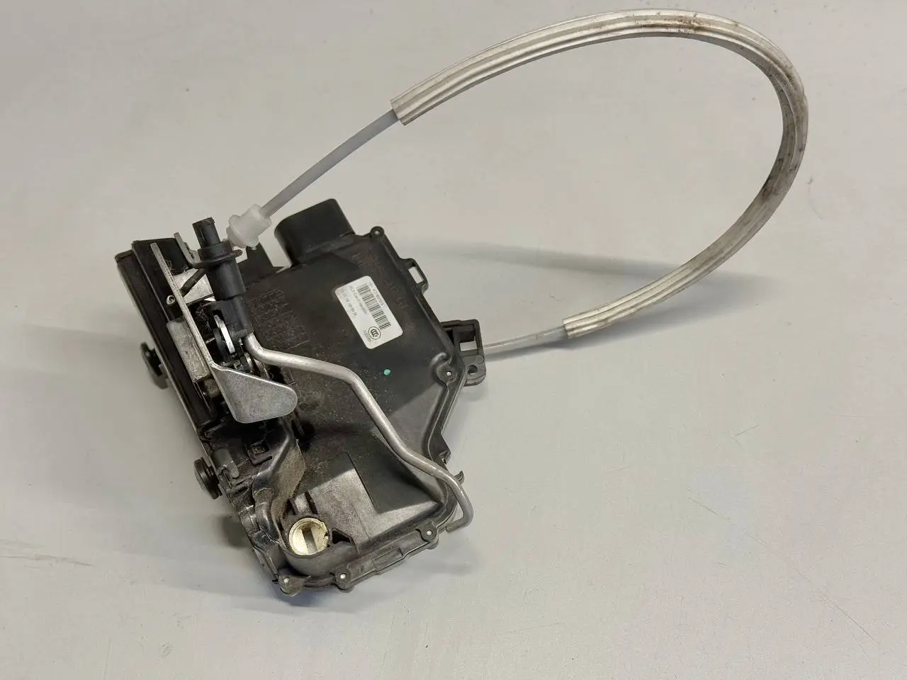 Türschloss mit ZV Stellmotor vorne Audi A6 Avant 4B5 TDI 2.5L 2002 401837015