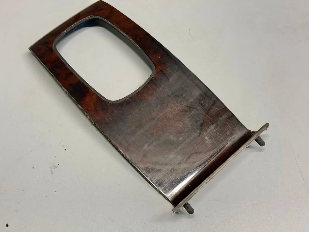 Holzverkleidung Mittelkonsole für Audi A6 Avant 4B5 TDI 2.5L 2002 4B0864261