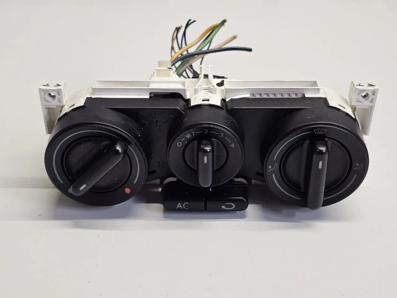 Klimabedienteil Heizungsbedienteil VW New Beetle 1C1 1.4 2004 1C0820045