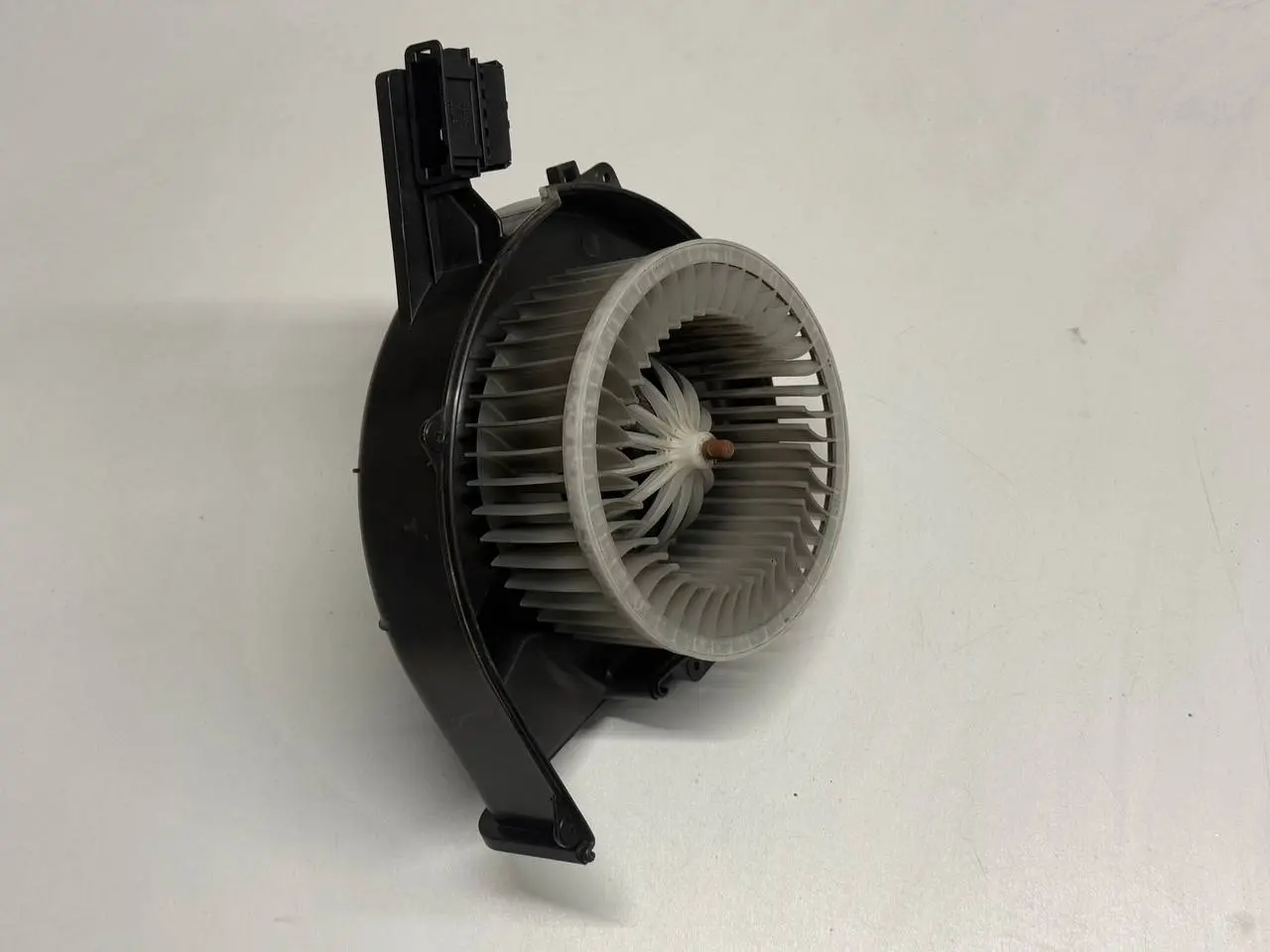 Heizungsgebläse Gebläsemotor für VW Polo 9N1 1,2L 2002 6Q1820015