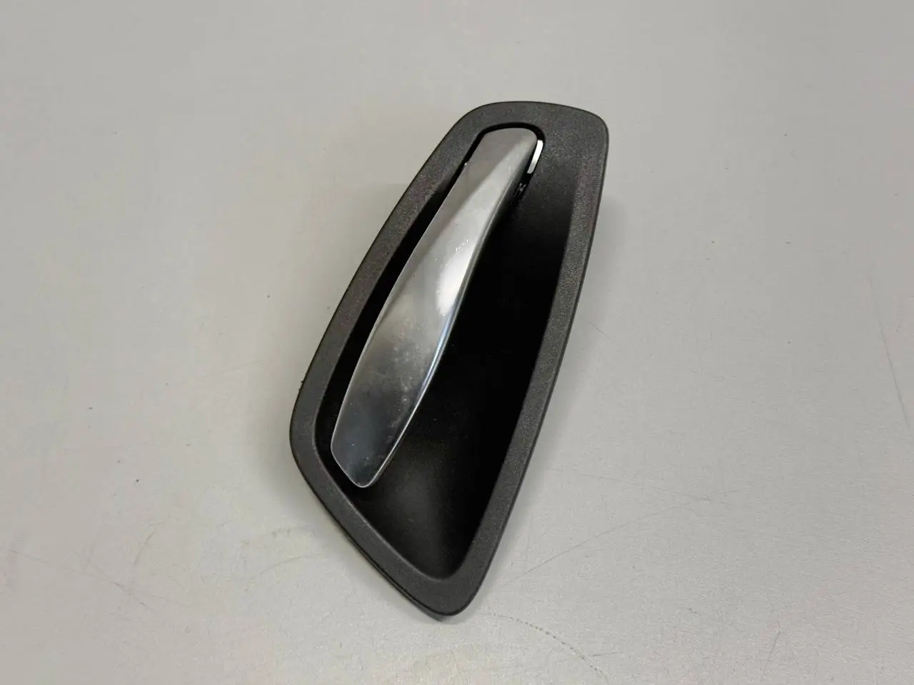 Türgriff innen vorn links 1er Baureihe 116i 2009 BMW 116i E81 2011 696210101