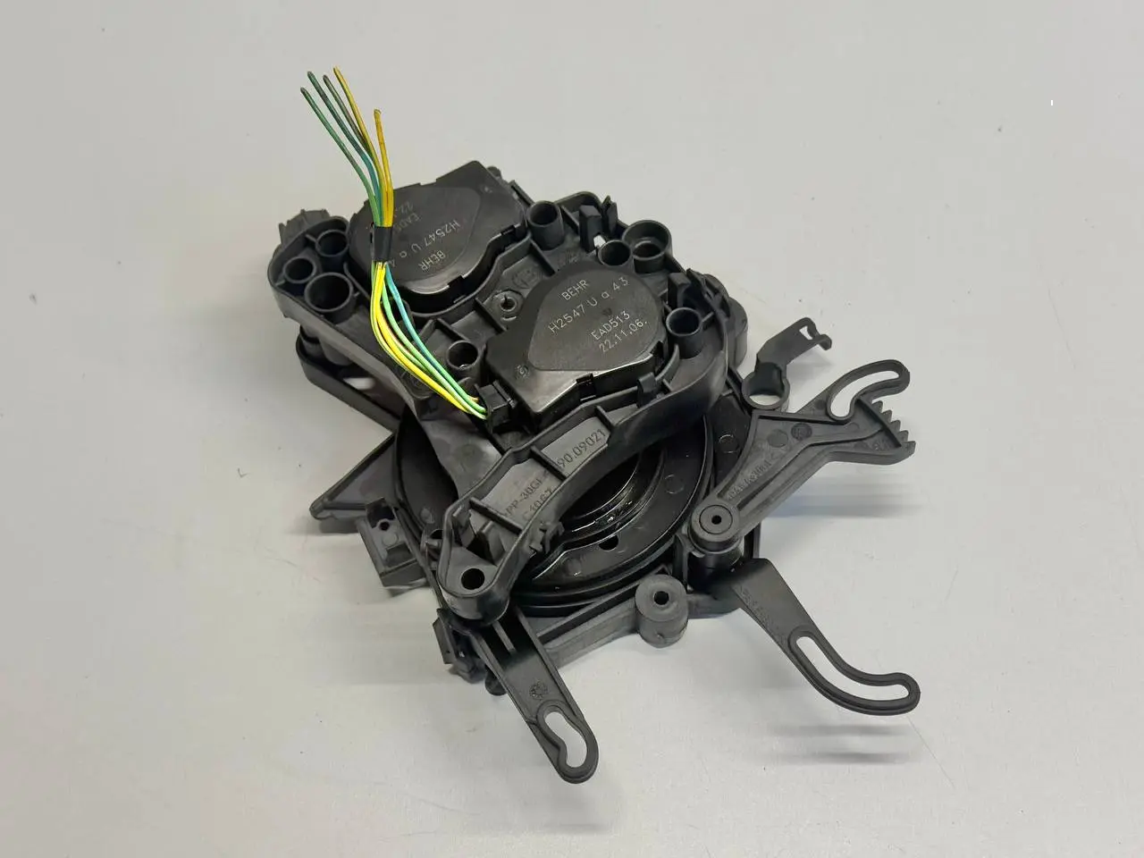 Kühler Wasserkühler PA66-GF30 Ersatzteil Benz Benz W212 E-Klasse 2010 419473241