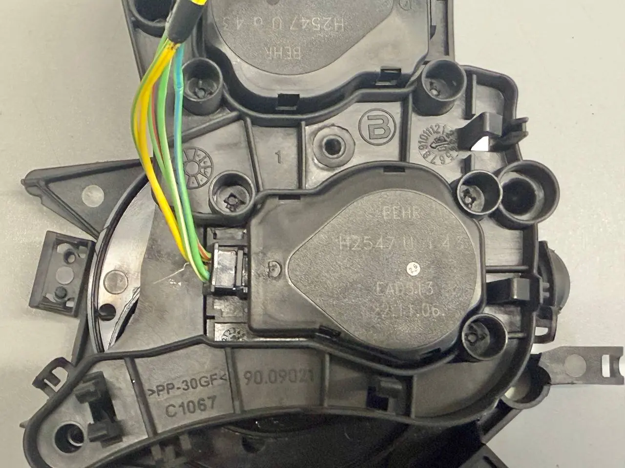 Kühler Wasserkühler PA66-GF30 Ersatzteil Benz Benz W212 E-Klasse 2010 419473241