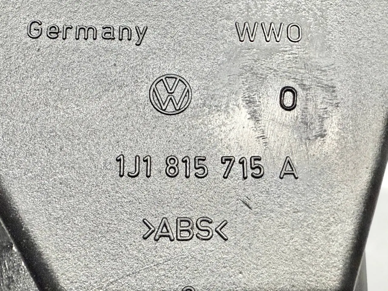 Schalter LWR Leuchtweitenregulierung Polo 9N1 VW Golf 4 1,6 1J1 2000 1J0941333A