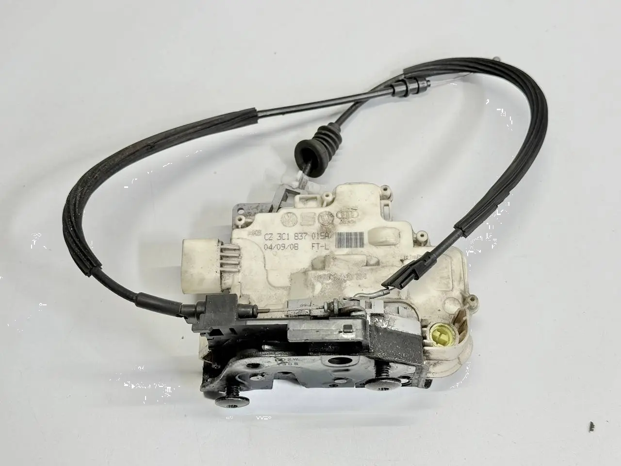 Tuerschloss Fangschloss vorne links fuer VW Passat 3C Kombi 2008 3C1837015A