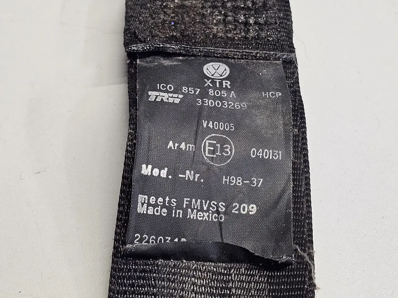 Sicherheitsgurt hinten links VW New Beetle 1C1 1.4 2004 1C0857805