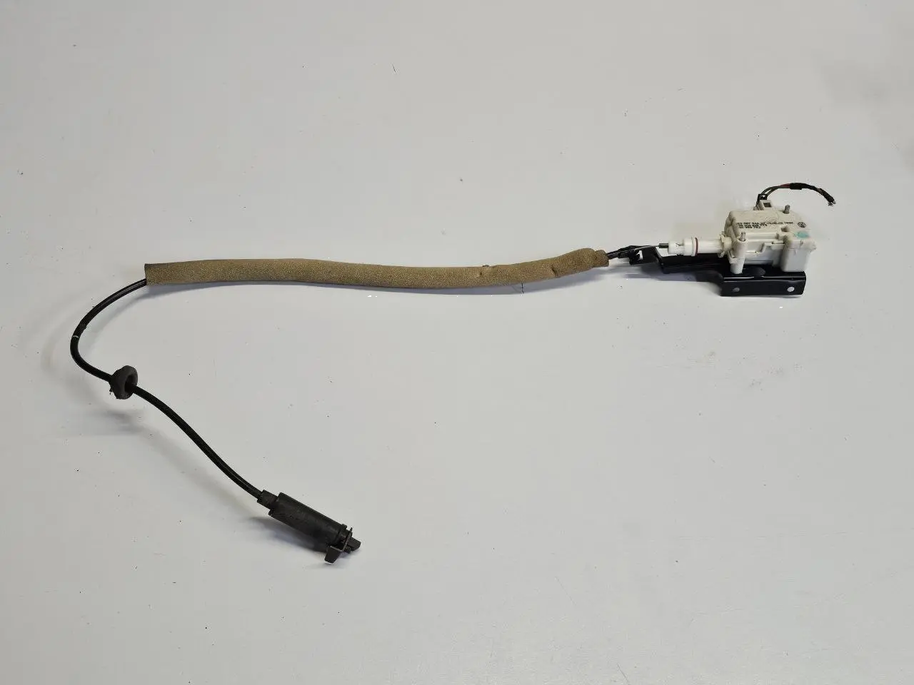 Stellmotor Tankklappe VW New Beetle 1C1 1.4 2004 1C0810773