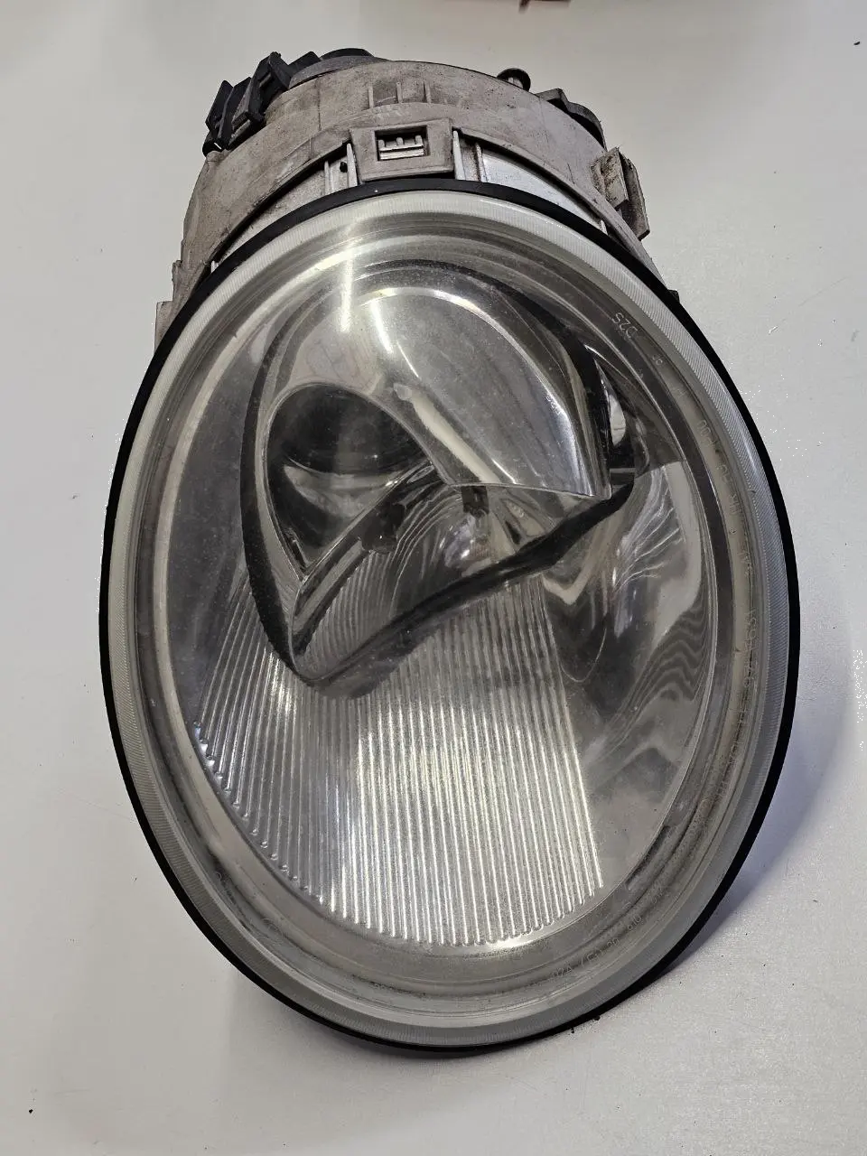 Scheinwerfer links VW New Beetle 1C1 1.4 2004 1C0941005