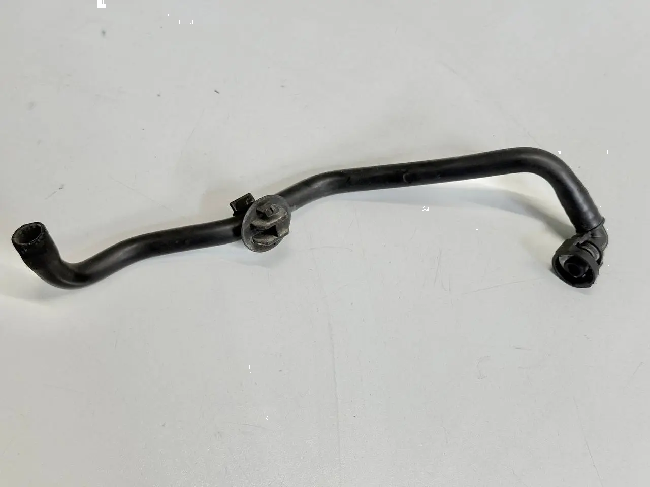 Entluftungsventil Kurbelgehauseentspannung VW Polo 9N1 1,2L 2002 03E103493