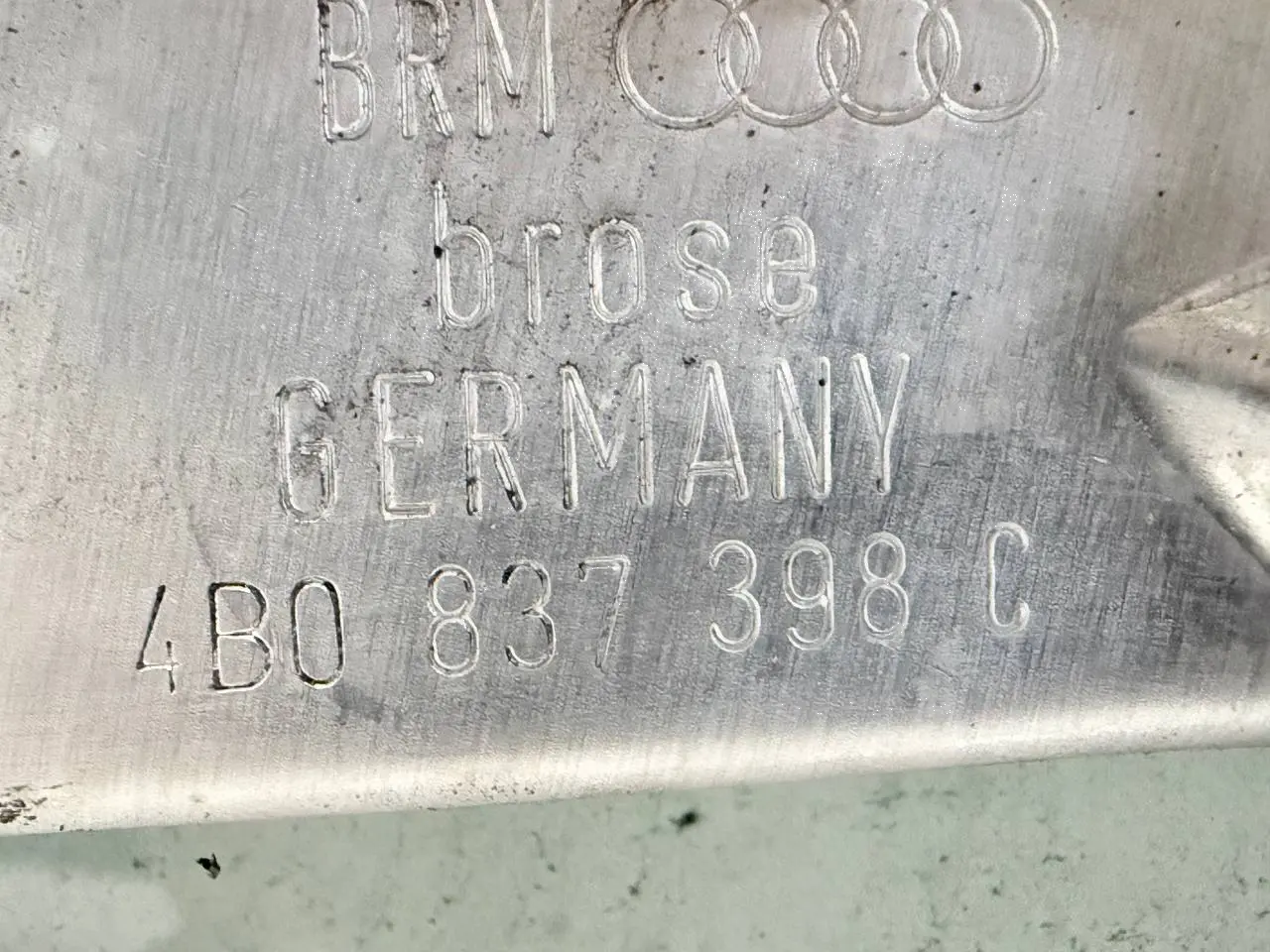 Fensterheber vorne rechts Audi A6 Avant 4B5 TDI 2.5L 2002 4B0837398C