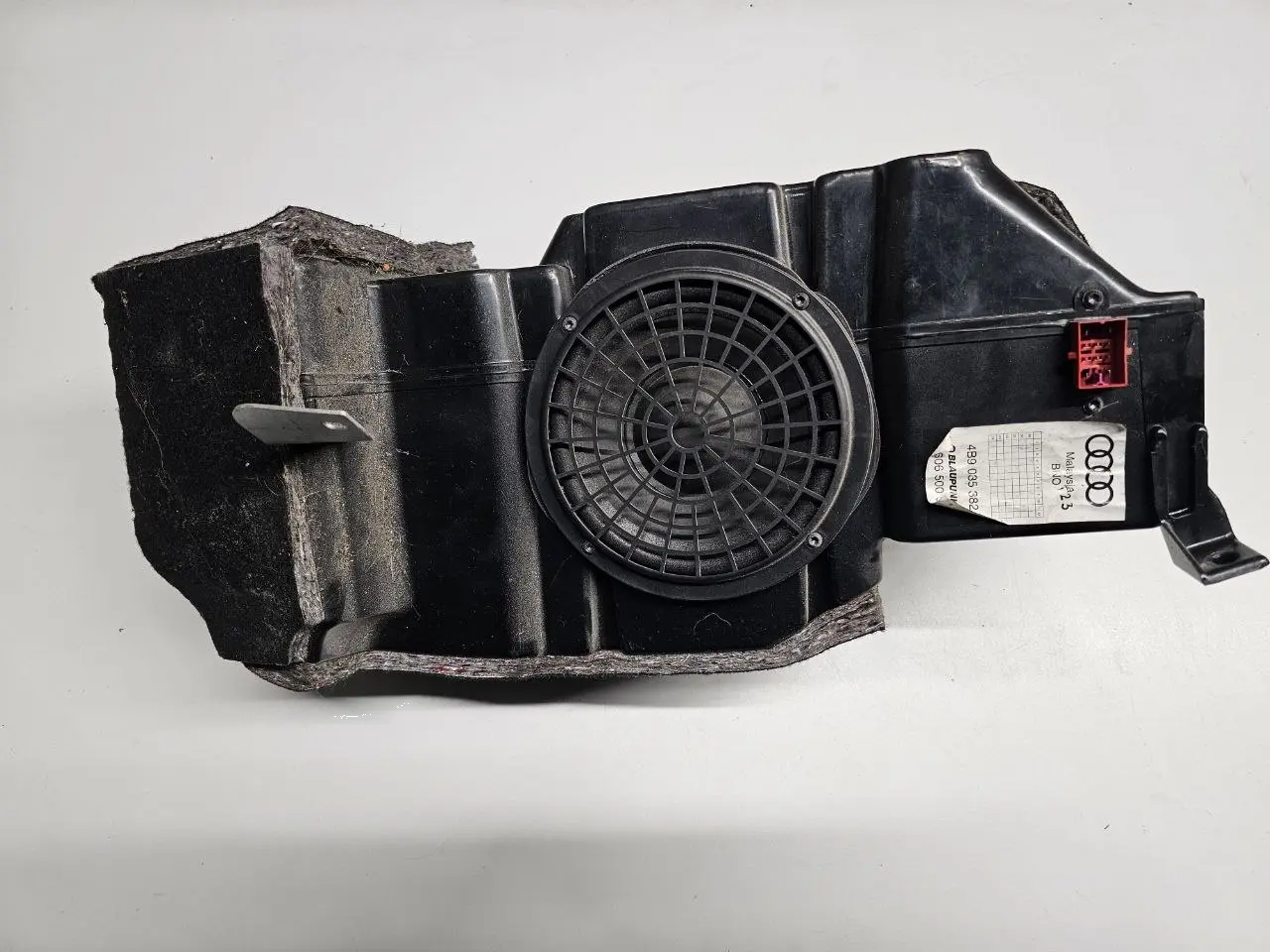 Basslautsprecher Subwoofer Audi A6 Avant 4B5 TDI 2.5L 2002 4B9035382