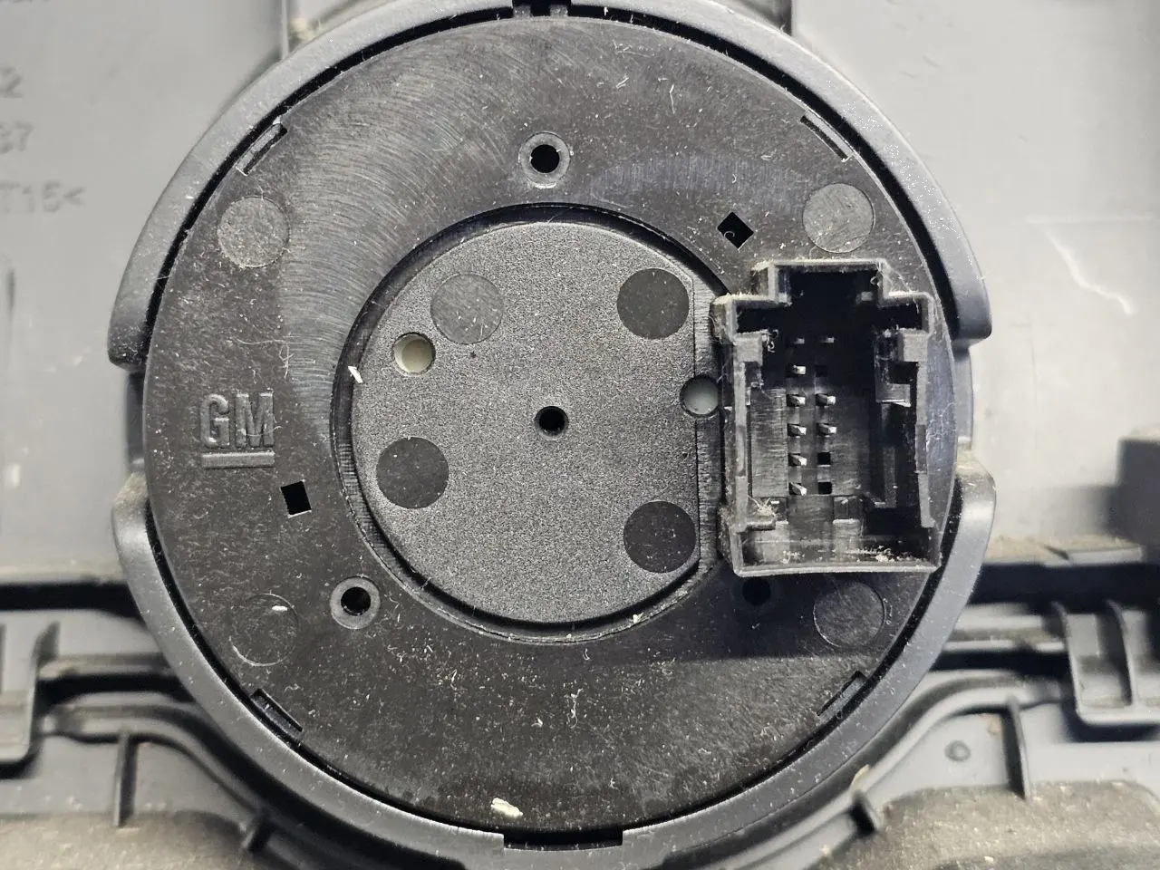 Ablagefach Schalter Verkleidung Lichtschalter Opel Corsa D 1.2L 2008 13204952