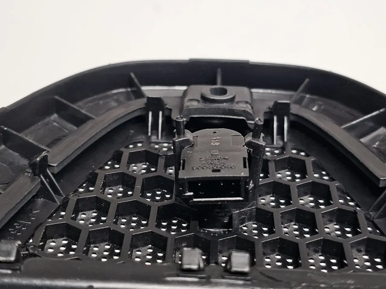 Abdeckung Mittelkonsole Verkleidung fuer Corsa Opel Corsa D 1.2L 2008 13205165