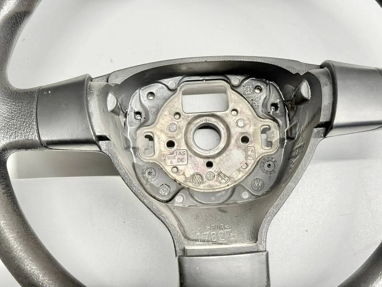 Lenkrad Airbaglenkrad Kunststofflenkrad VW Golf Plus 2006 5M1 1,6 1K0419091AG