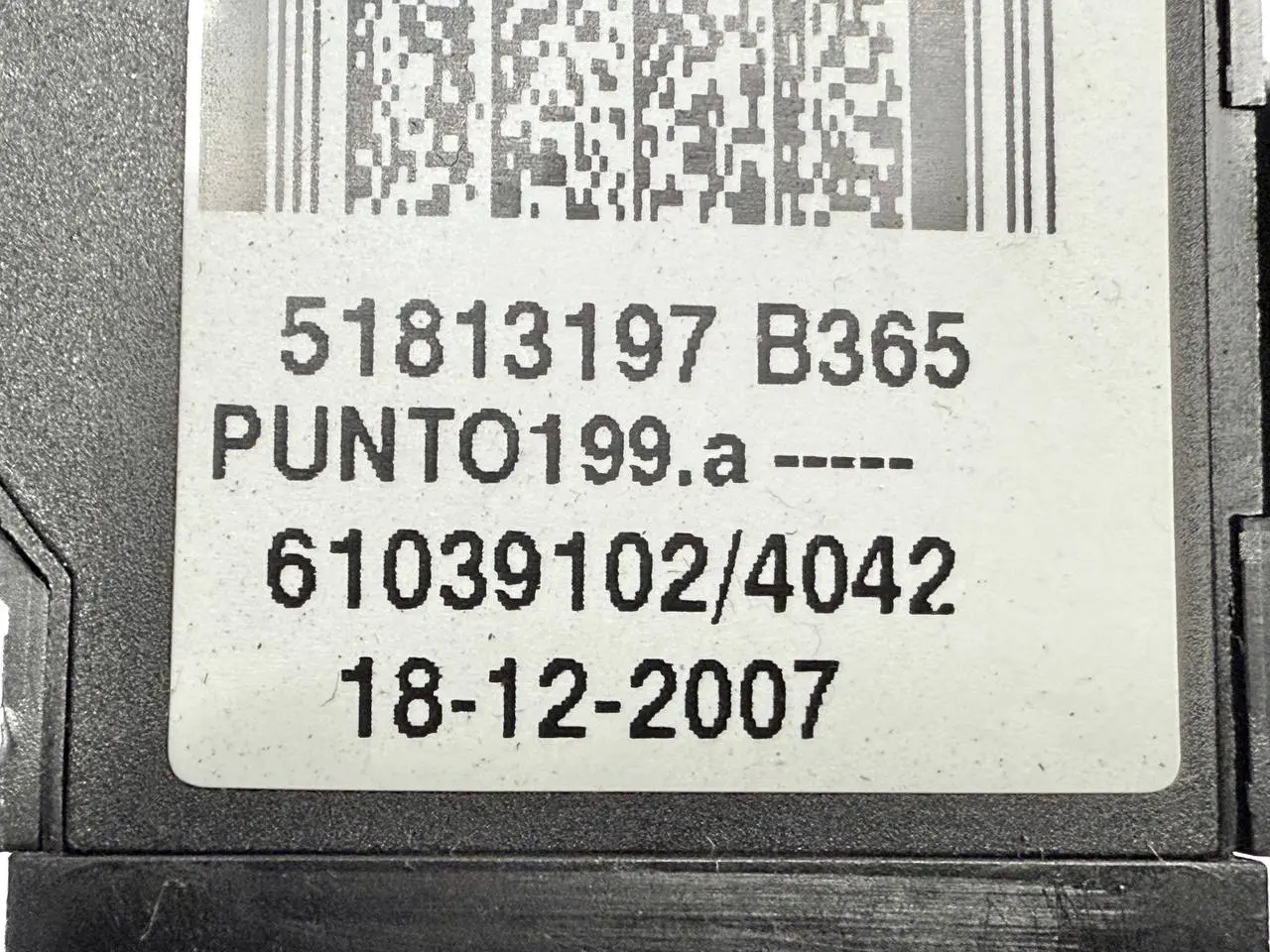 Zündschloss Lenksaeule mit Lesespule und FIAT GrandPunto 1.4 2006 51813197B365
