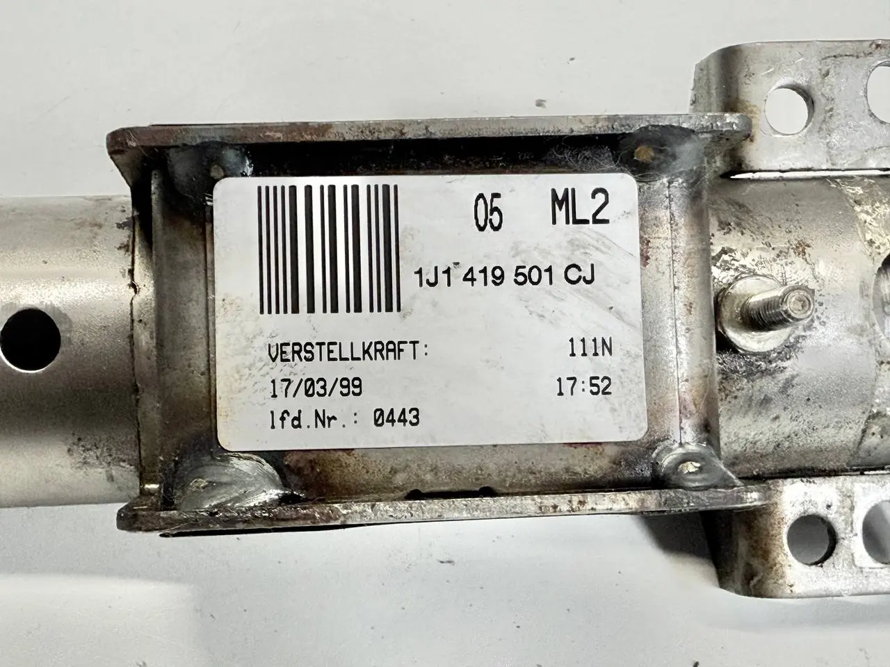 Lenksaeule hoeheverstellbar mit Zundschloss VW Golf 4 1,6 1J1 2000 1J1419501CJ
