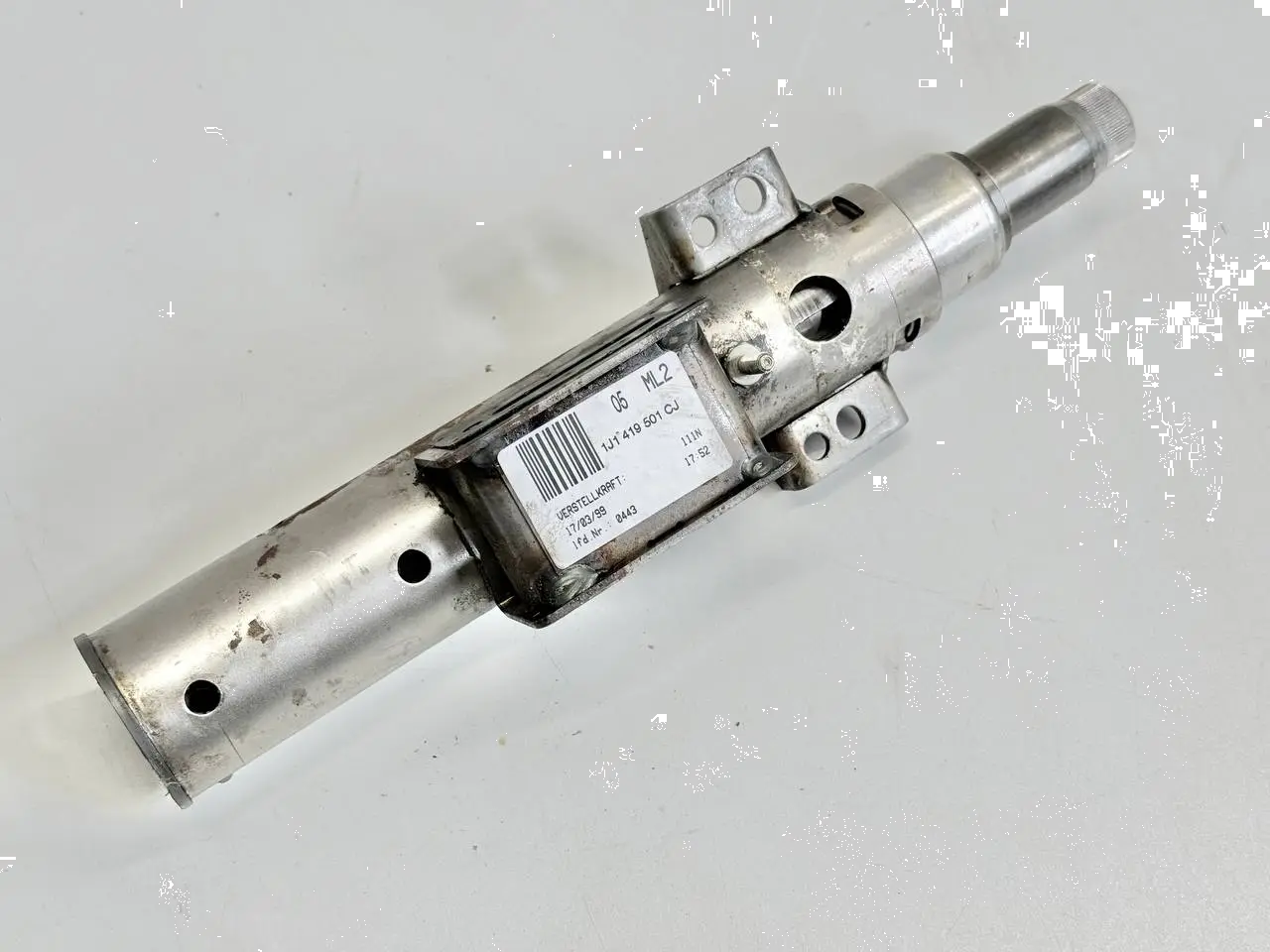 Lenksaeule hoeheverstellbar mit Zundschloss VW Golf 4 1,6 1J1 2000 1J1419501CJ