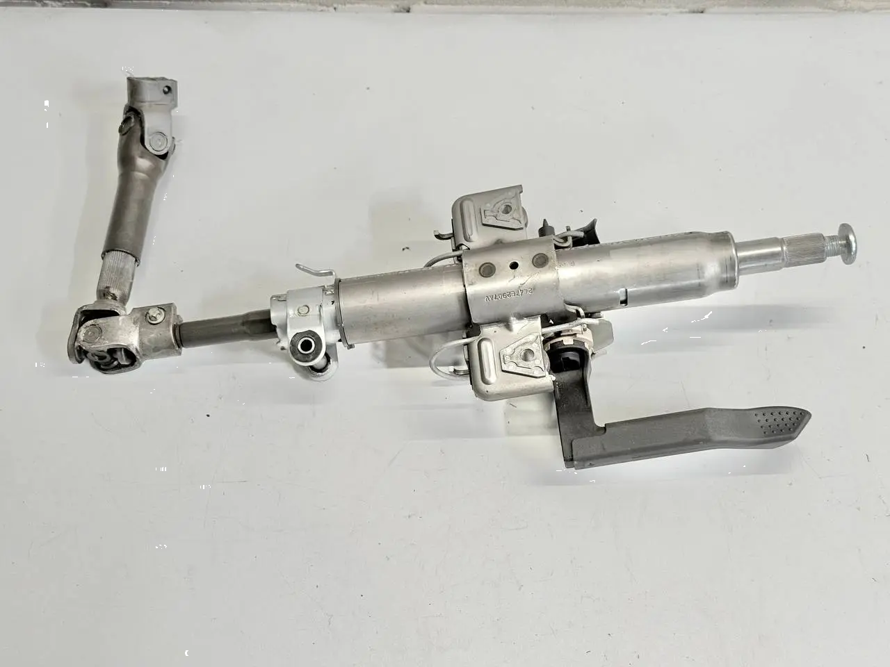 Lenksaeule Lenkstange Lenkungshilfe Astra H ASTRA-H 1.6 DOHC 2007 24494402