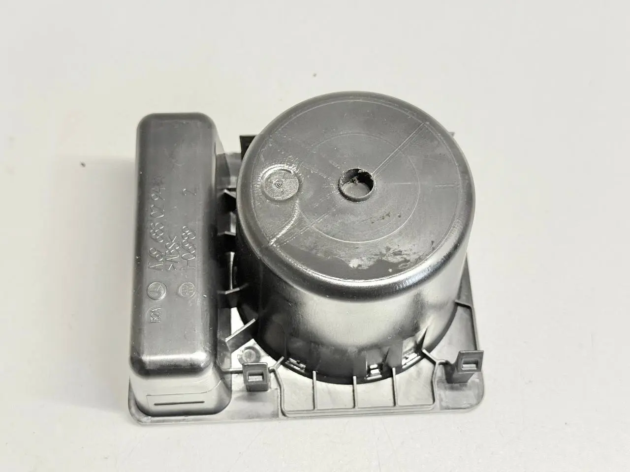 Becherhalter Getraenkefach fuer Mercedes BKlasse W245 B170 2005 A1696830294