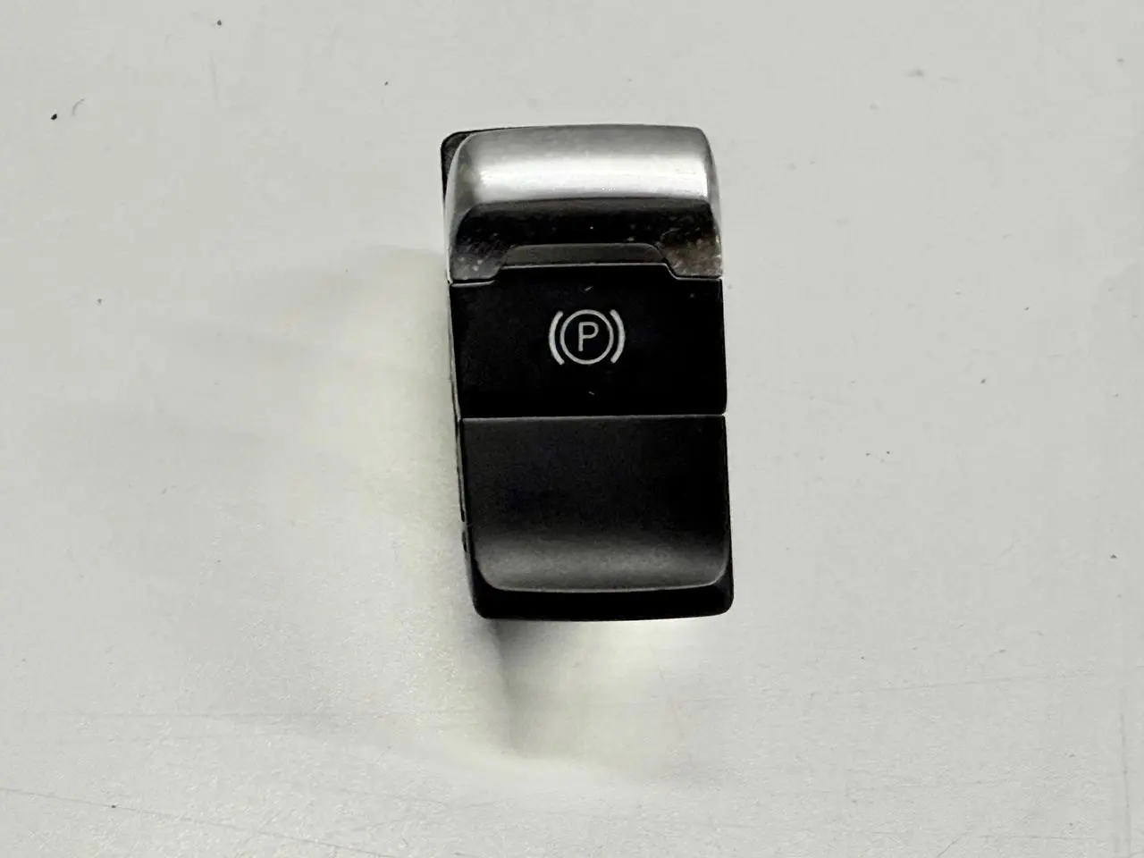 Schalter Elektr. Parkbremse Feststellbremse Audi A4 A5 8T 8K2 2012 8K1927225B