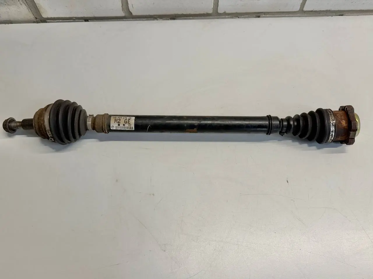 Antriebswelle Gelenkwelle vorne rechts Golf VW Golf 4 1,6 1J1 2000 1J0407272GE