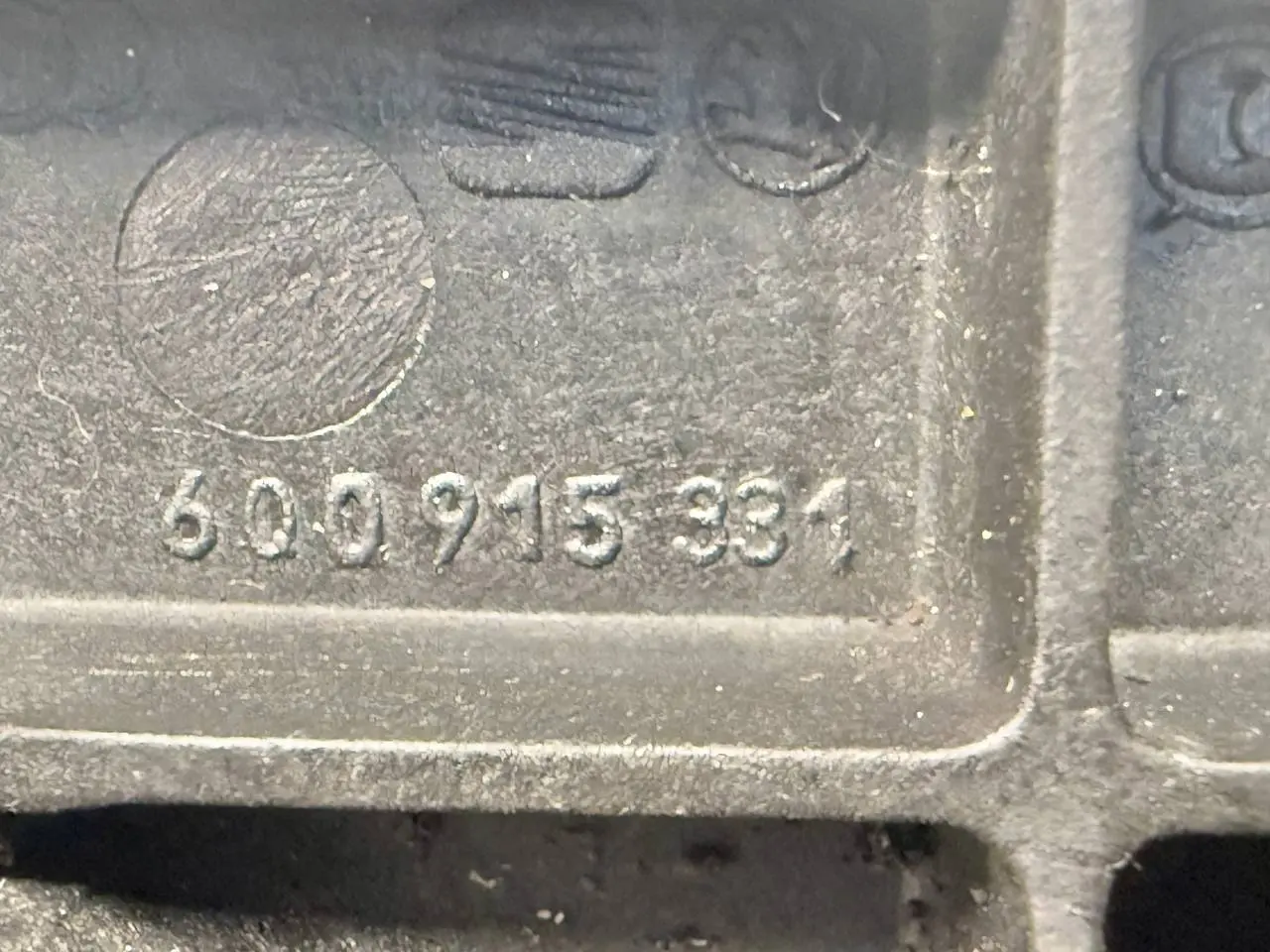Batteriehalter Batteriekasten Polo 9N1 1,2L 2002 VW Polo 9N1 1,2L 2002 6Q0915419