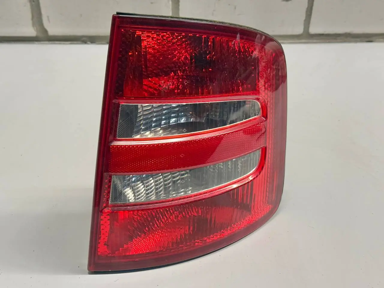 Heckleuchte rechts links SKODA Fabia Kombi 6Y9945096