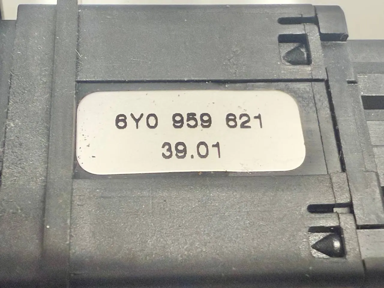 Schalter Heckscheibenheizung SKODA Fabia 6Y Kombi 6Y0959621