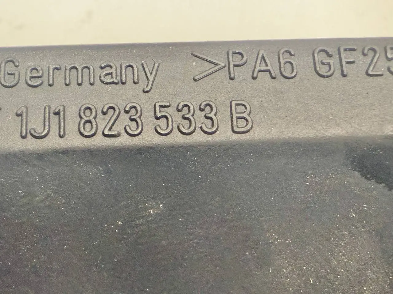 Motorhauben Öffner Hebel Innengriff für Golf 4 VW Polo 9N1 1,2L 2002 1J1823633