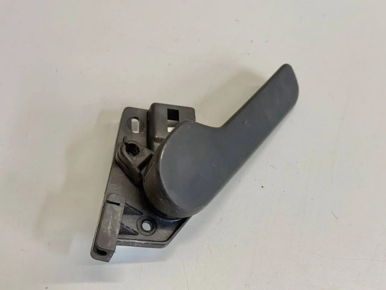 Motorhauben Öffner Hebel Innengriff für Golf 4 VW Polo 9N1 1,2L 2002 1J1823633