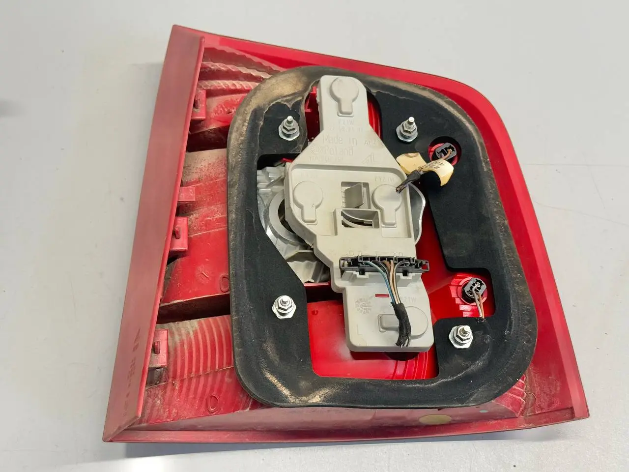 Heckleuchte links + Lampenträger für Skoda Octavia 1Z Kombi 1Z9945257
