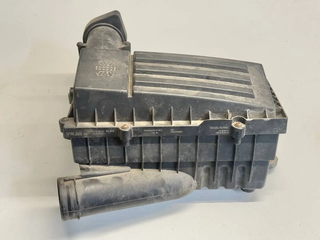 Luftfiltergehäuse Luftfilterkasten für VW Passat 3C Kombi 2008 3C0129607AD