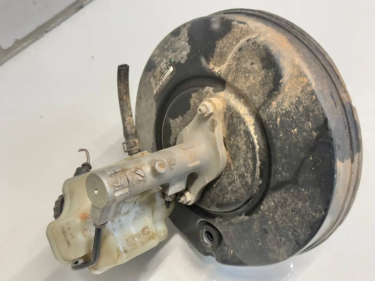 Bremskraftverstärker und Hauptbremszylinder für VW Golf5 1K1 1.4L 1K1614105AE