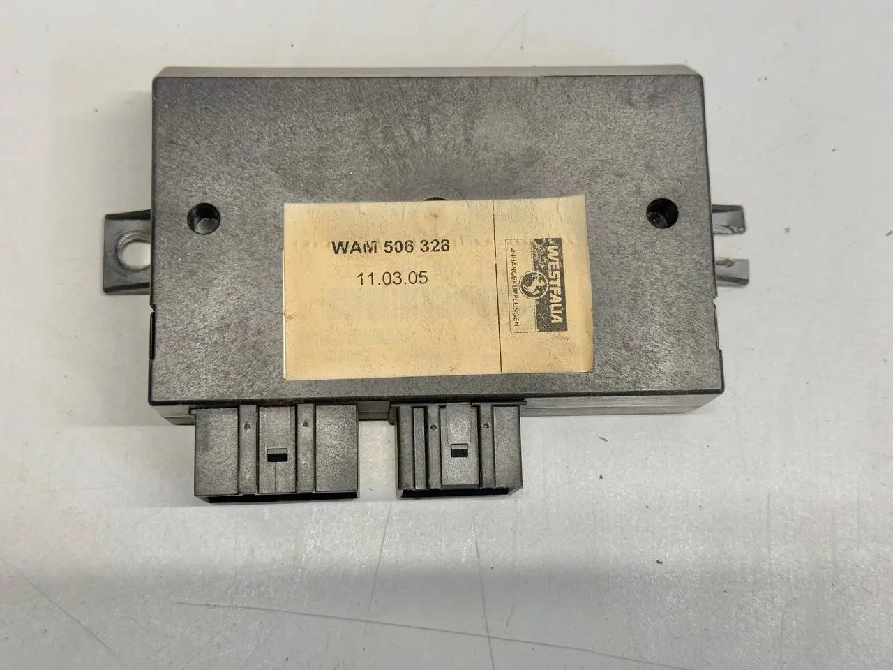 Steuergerät Anhängerkupplung Golf5 1K1 VW Golf5 1K1 1.4L 8P0907383