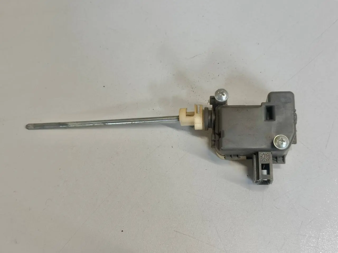 ZV Stellmotor Tankklappe SKODA Octavia 1Z5 1,9 TDI 2004 Kombi 1Z0910773