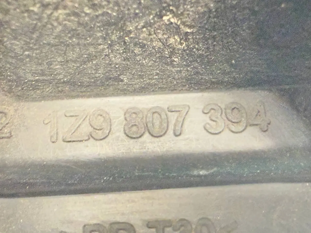 Halter Führungsteil Stoßstange SKODA Octavia 1Z5 1,9 TDI 2004 Kombi 1Z9807394