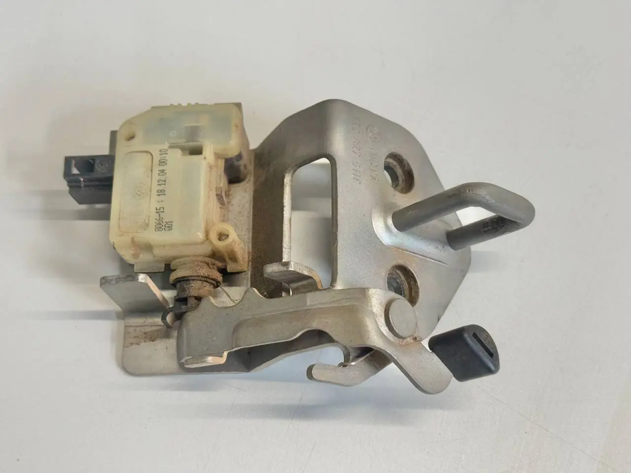 Heckklappenschloss Schloss Tuerverriegelung Stellmotor Octavia 1Z9827511C