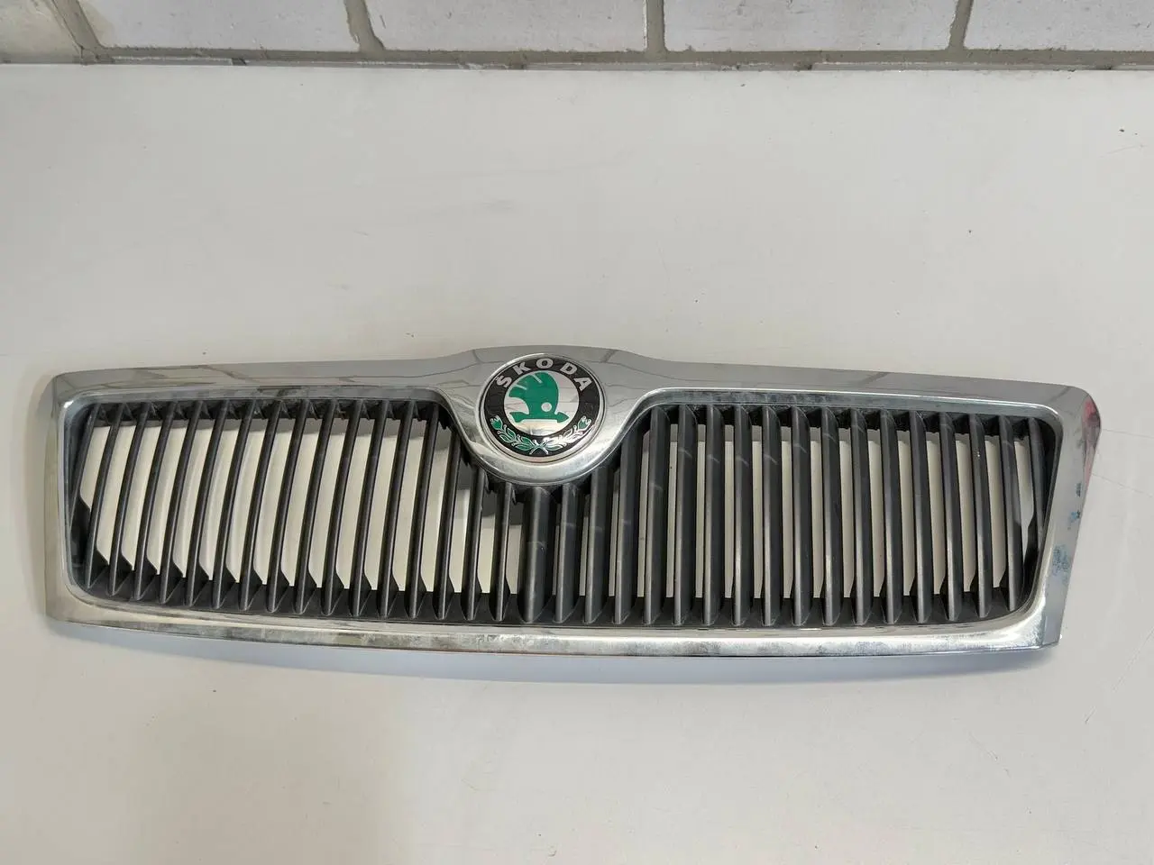 Kühlergrill Frontgrill für SKODA Octavia II 1Z 09-13 1Z0853668A
